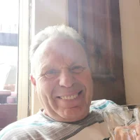 Frostvv's Avatar Photo