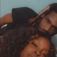 Slika avatara modela IntrovertedUnicorn