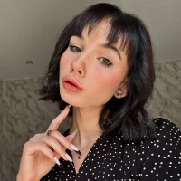 nika666's Profile Pic