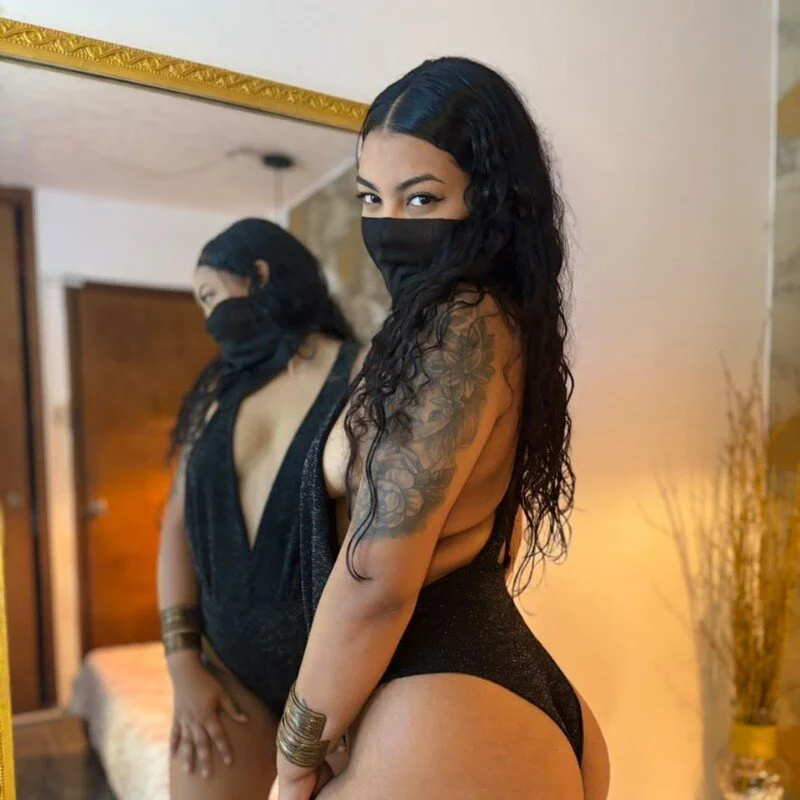 LalilaBrunettee profile photo