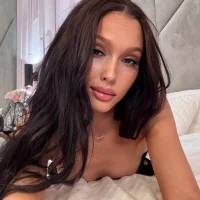 Lia_tins's Profile Pic