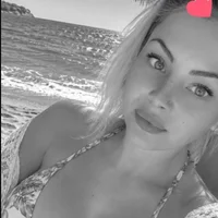 LarisseBelle's Avatar Pic