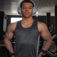 brzaio05's Profile Pic