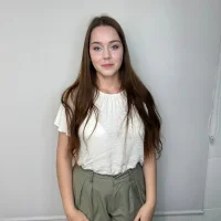 VelvaStorie's Profile Pic