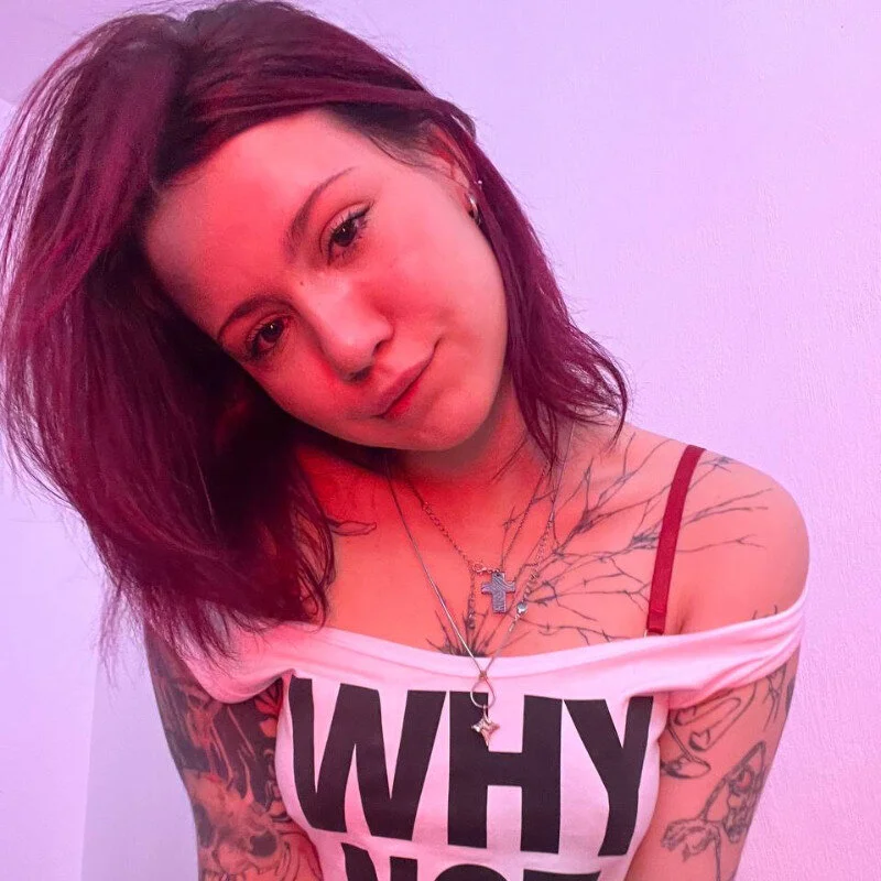 Lily_Flores profile photo
