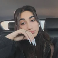 Gambar Profil FredericaHarbold