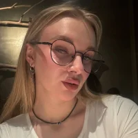 1SweetAngel's Profile Pic