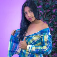 NicoleQueenn's Avatar Pic