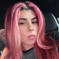 tinyyy98's Avatar Pic