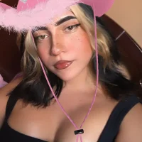 Zoe_mar's Profile Pic