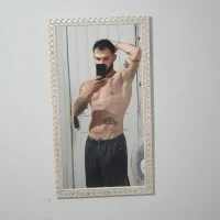 MauricioHot42's Avatar Pic