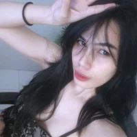 UreDreamComeTrue_1998's Offline Chat Room