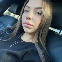 Chl0eR0se's Profile Pic