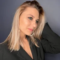 AminaGR8's Profile Pic