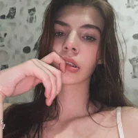 LynnAlison's Profile Pic