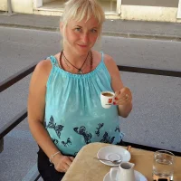 MoniCutex's Avatar Photo