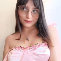 Lucyy-hess model avatar