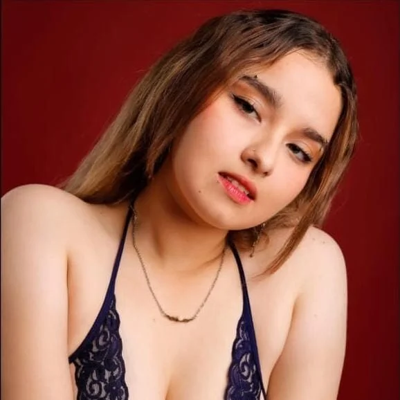 danae_moon profile photo