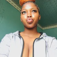 SimYvonne's Profile Pic