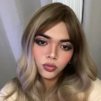 AlloraMarie webcam