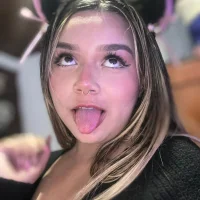 Slika avatara modela Pucaa_