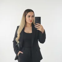 Anna9997's Avatar Pic