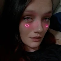 skiniminitits's Profile Pic