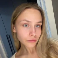 Annie_Cohn