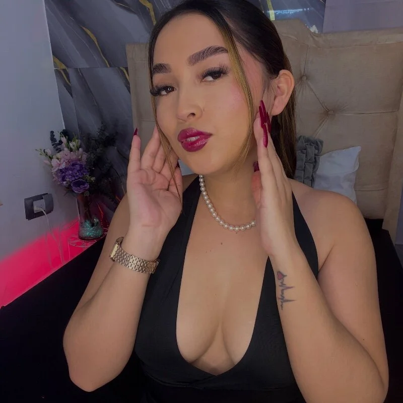 KiaraBikerr Stripchat profile image