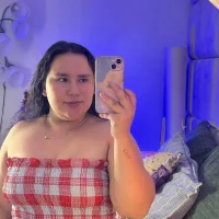 lucyylinnn's Avatar Pic