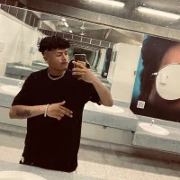 TeenBoy1_ model avatar