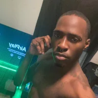 yungboy22's Profile Pic