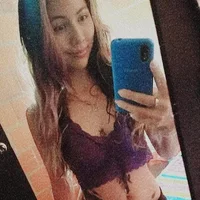 zoe_celeste's Profile Pic