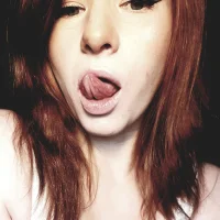 NoemiFoxxy Adlı Modelin Avatarı