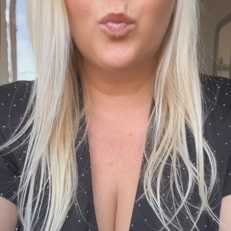 SoftThickAngel profile photo