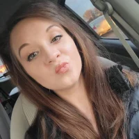 ezzy_peaches's Profile Pic