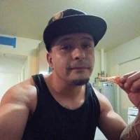 lilpapichuloxoxo's Profile Pic