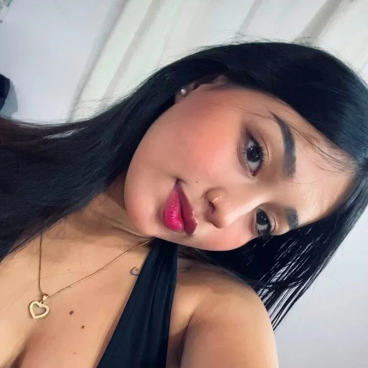 BELLA_GAITAN_ Stripchat profile image