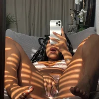 kenyamoore_'s Profile Pic