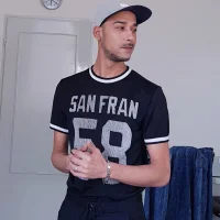 Carlivio's Profile Pic