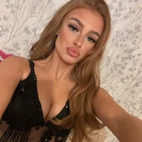 RoseDreamm's Avatar Pic