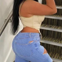 SexyLuna10's Profilna slika