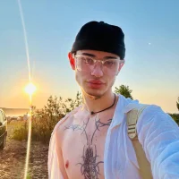 KingHarris02's Profile Pic