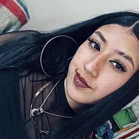 Ari_Lynn_b's Profile Pic