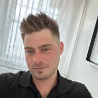 Cacklescorner 的  个人资料图片