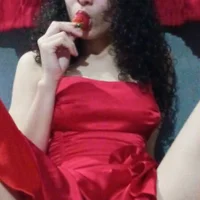 curlybaby18's Profile Pic
