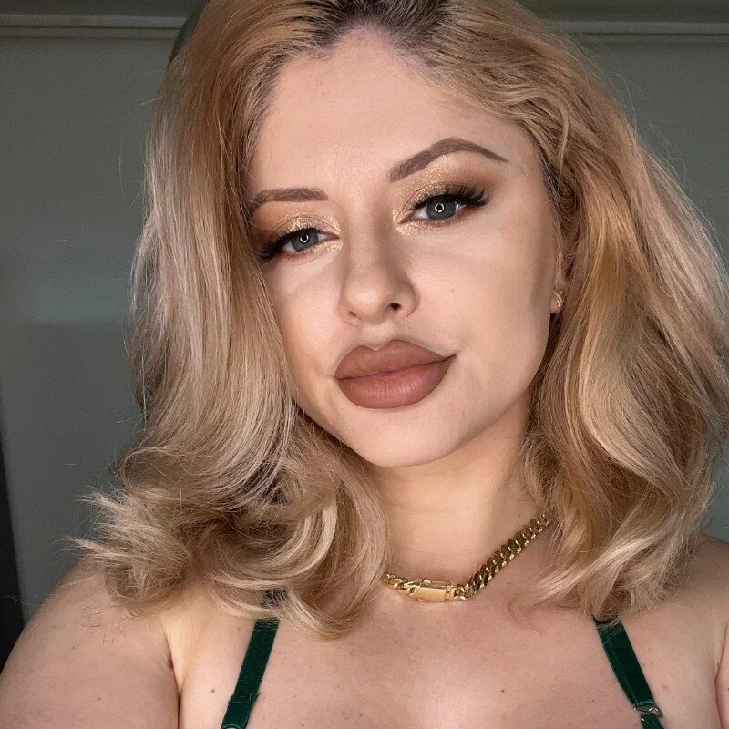 JanelleBrown_