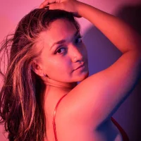 LauBennieto's Profile Pic