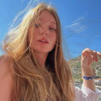 TinnyTiana's Avatar Pic