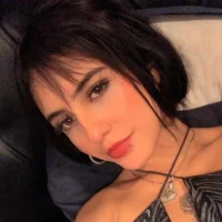 Queen_martinez profiképe